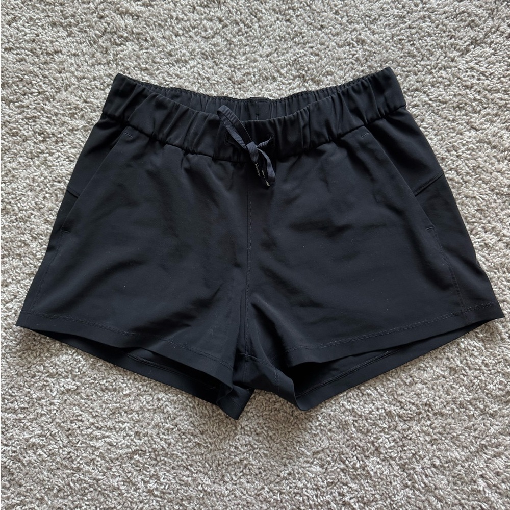 Lululemon On The Fly Short